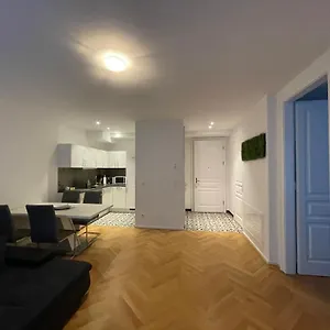 Appartement 1st La Opera Suites, Vienne